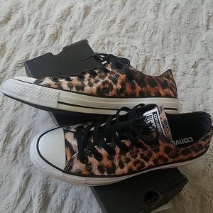 Leopard print, chuck converse